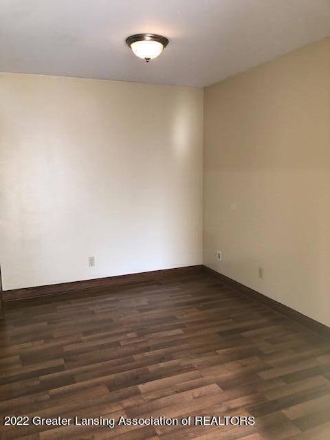 1309 W Mount Hope Ave, Lansing, MI 48910 - photo 7