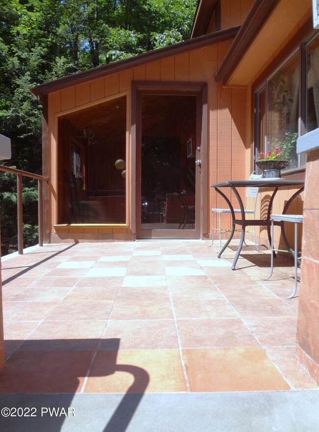 22 Gemini Cir, Lake Ariel, PA 18436 - photo 5