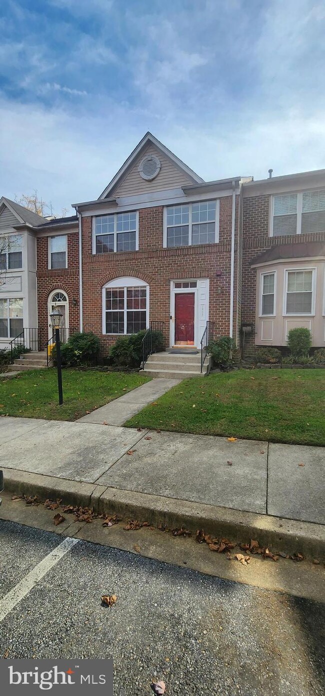 1905 Barrington Ct, Bowie, MD 20721 - photo 2