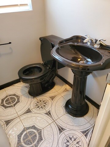 unlisted-address, Hazel Crest, IL 60429 - photo 6