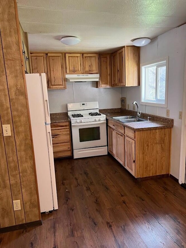 2120 Cullison Ln, Grants Pass, OR 97527 - photo 5