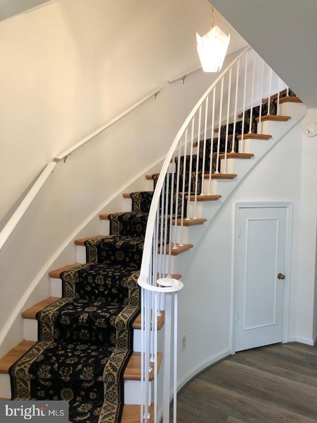 5914 Kingsford Rd unit 354, Springfield, VA 22152 - photo 2