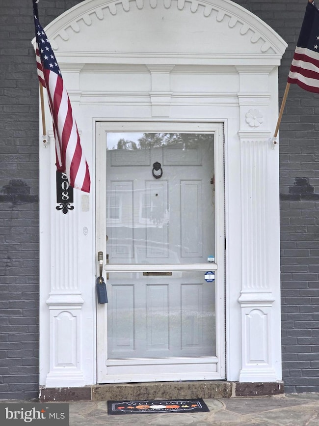 808 Walnut Ln, Carlisle, PA 17013 - photo 2