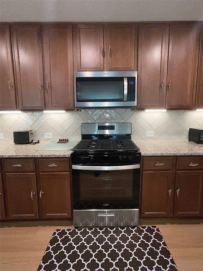Stainless appliances.