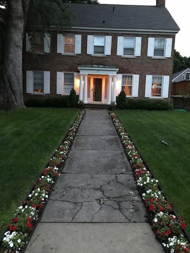 20 S Manning Blvd, Albany, NY 12203 - photo 3