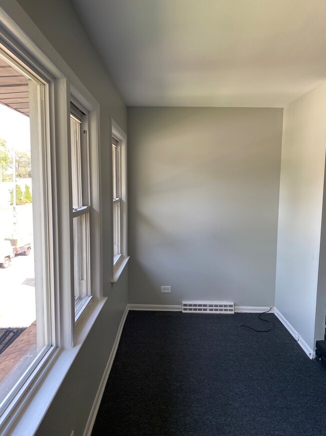 1815 171st St unit 2, Hazel Crest, IL 60429 - photo 3