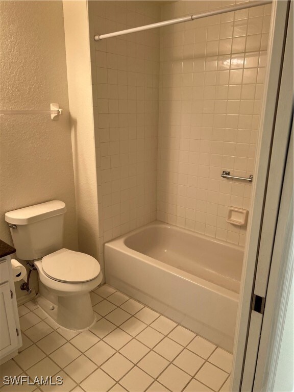 4690 Saint Croix Ln unit 418, Naples, FL 34109 - photo 7