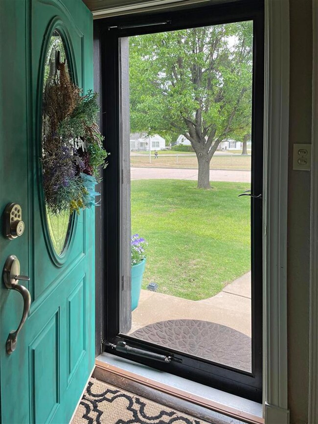 2214 W Maine Ave, Enid, OK 73703 - photo 6