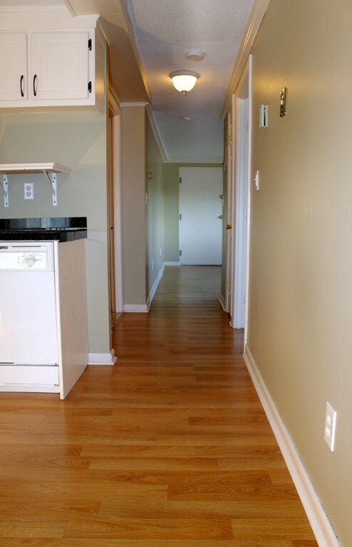 124 Addison St unit 4, Chelsea, MA 02150 - photo 5