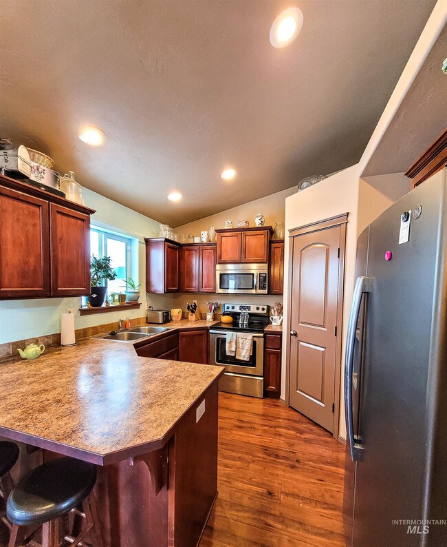 2543 Yellowstone Trail, Burley, ID 83318 - photo 3