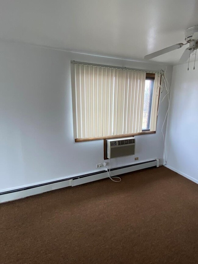 18247 Ravisloe Terrace unit 47, Country Club Hills, IL 60478 - photo 3