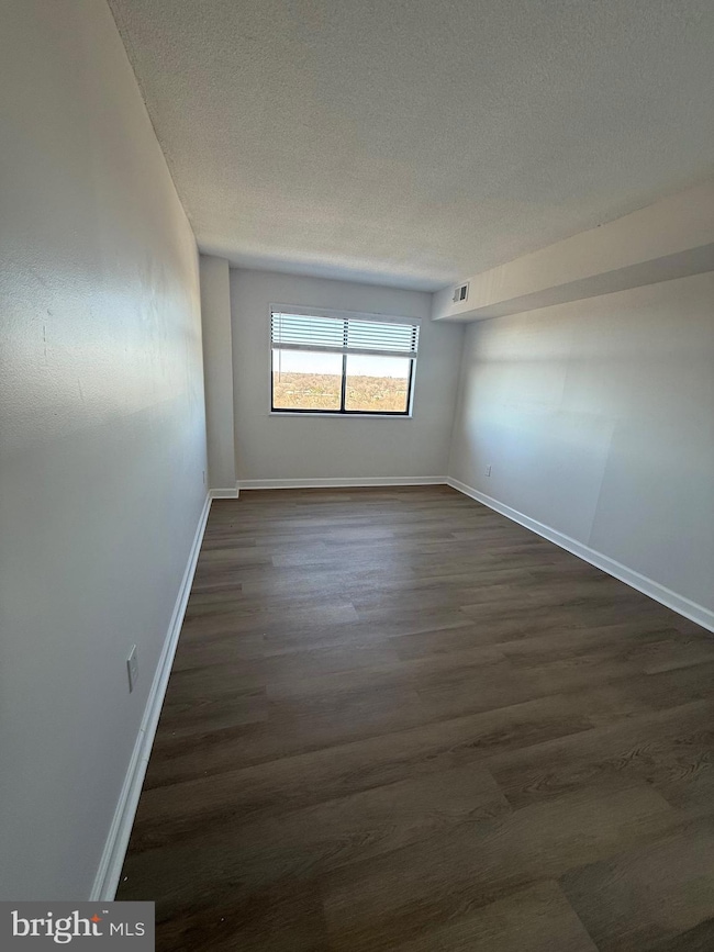 Presidential Towers unit 1722, Adelphi, MD 20783 - photo 6