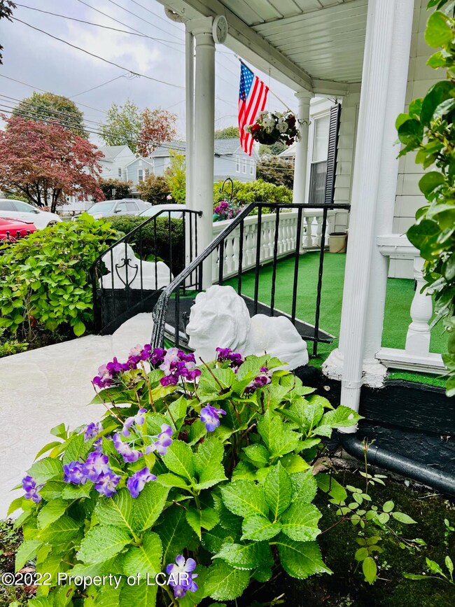 Front Porch Entrance