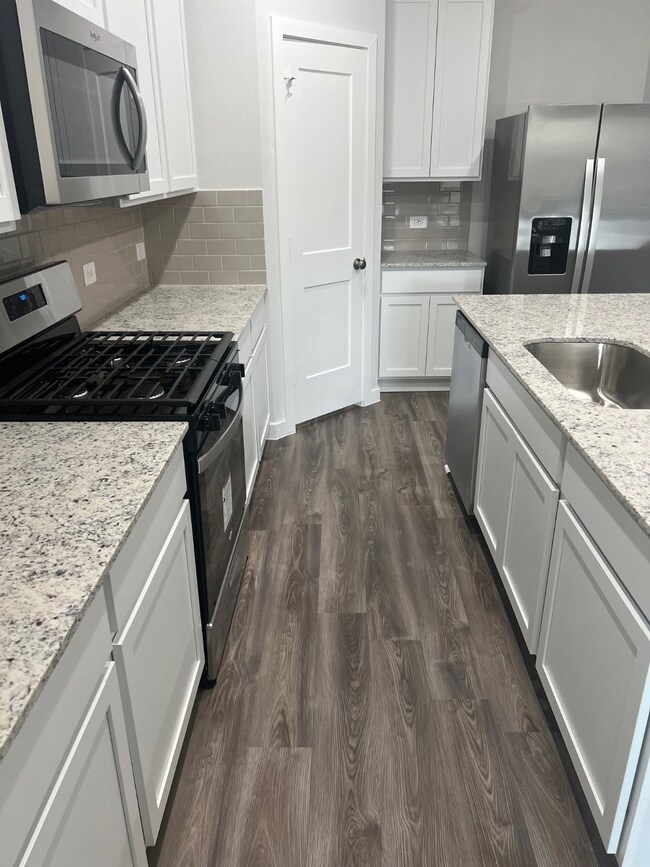 114 Resilient Gale, Magnolia, TX 77354 - photo 6