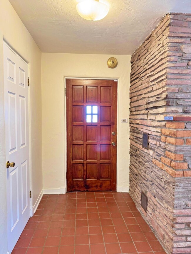 4816 Ridgecrest Cir SE, Albuquerque, NM 87108 - photo 5