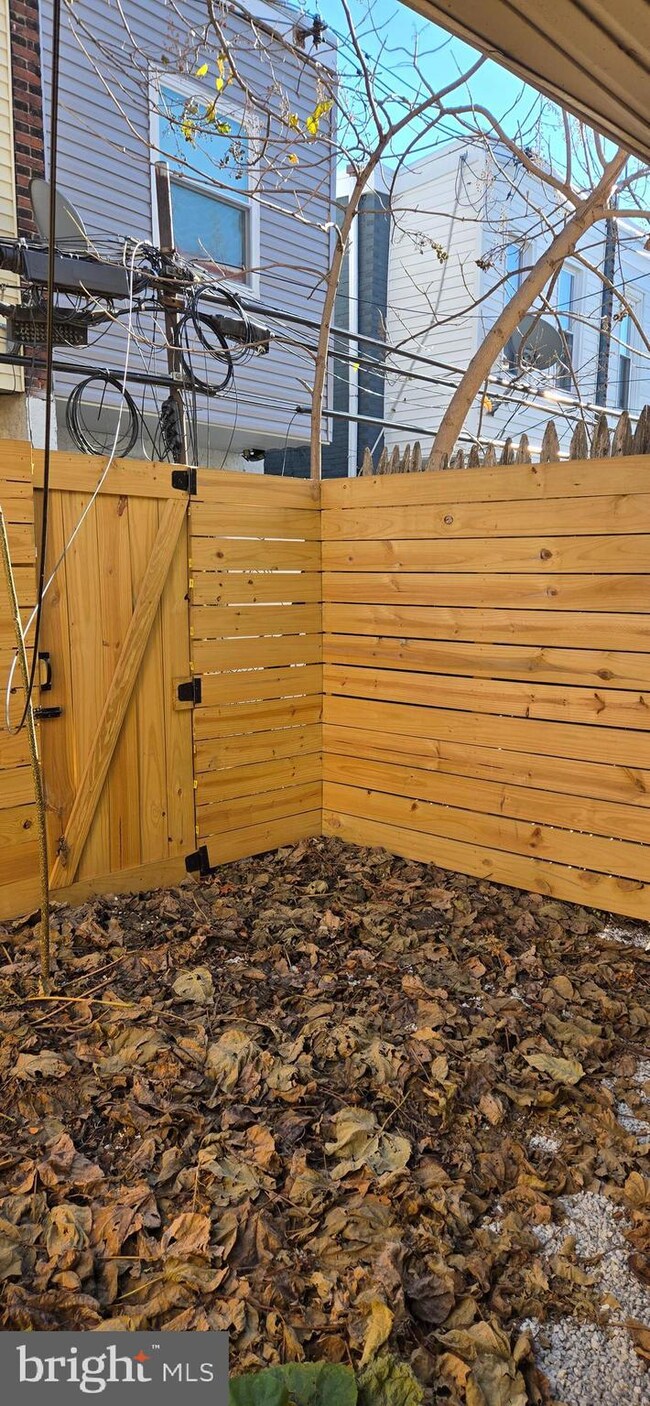 1609 S Lecount St, Philadelphia, PA 19145 - photo 7