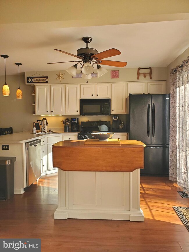 83 Timbercrest Dr, Sewell, NJ 08080 - photo 5