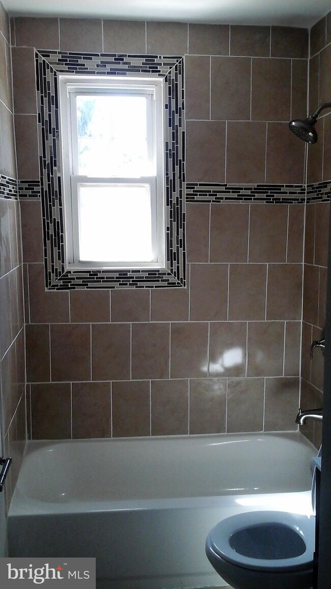 5923 Plumer Ave, Baltimore, MD 21206 - photo 6