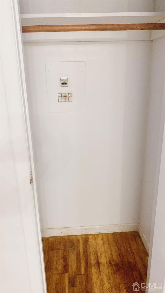 102 Orchard Ave unit E, East Windsor, NJ 08520 - photo 5