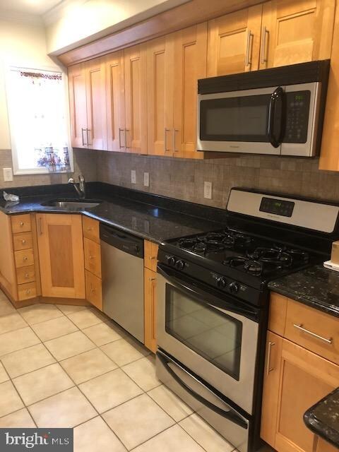 1305 Bayard St, Baltimore, MD 21230 - photo 4