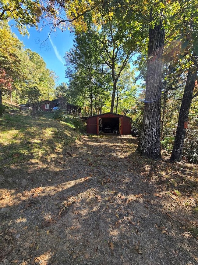 lower driveway to garage/workshop