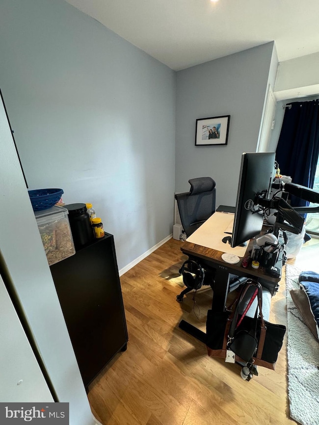 Lafayette Park unit 510, Falls Church, VA 22041 - photo 7