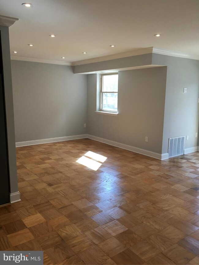 2205 Greenery Ln unit T4, Silver Spring, MD 20906 - photo 3