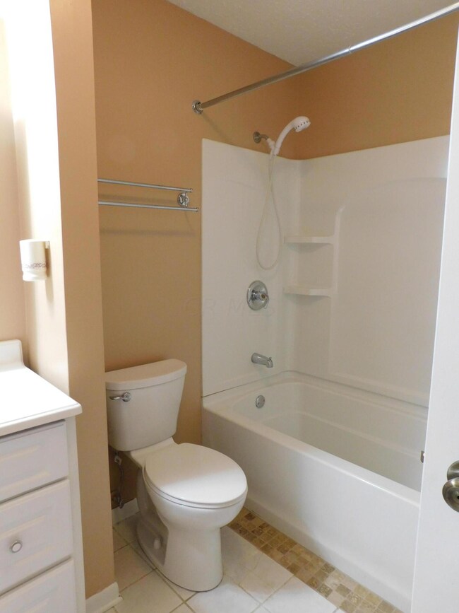View 2 Hall Bath
