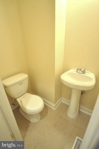 2832 Clifton Park Terrace, Baltimore, MD 21213 - photo 5