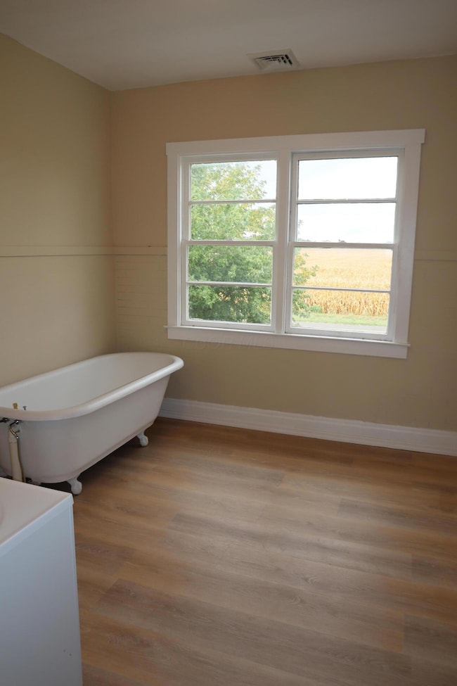 2922 SE Good Hope New Holland Rd SE, New Holland, OH 43145 - photo 6