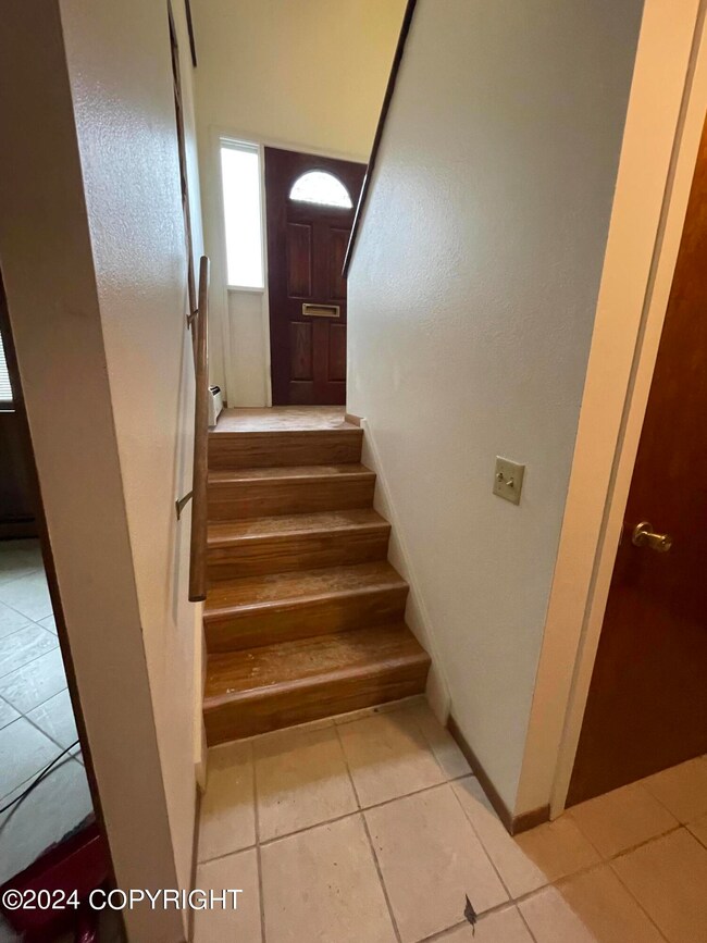 2055 Saratoga Ave, Anchorage, AK 99517 - photo 4