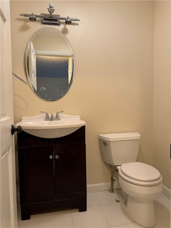 72 Kristee Cir, West Warwick, RI 02893 - photo 5