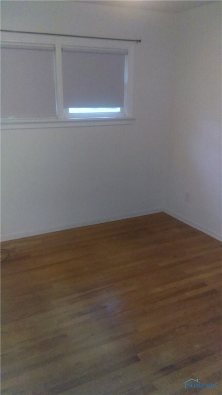2324 108th St, Toledo, OH 43611 - photo 3