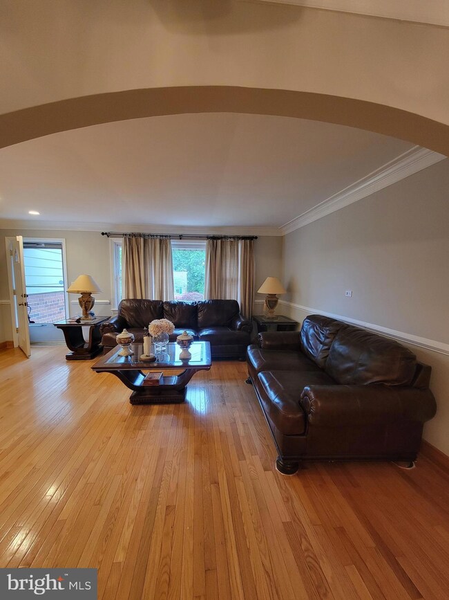 6105 87th Ave, New Carrollton, MD 20784 - photo 6