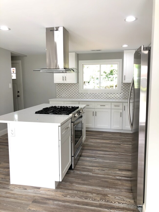 18010 Thomas Ln, Country Club Hills, IL 60478 - photo 6