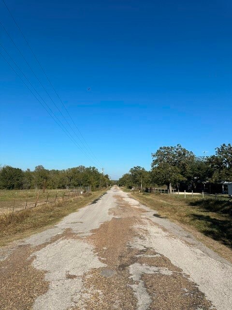 223 Houston Ave, Somerville, TX 77879 - photo 7