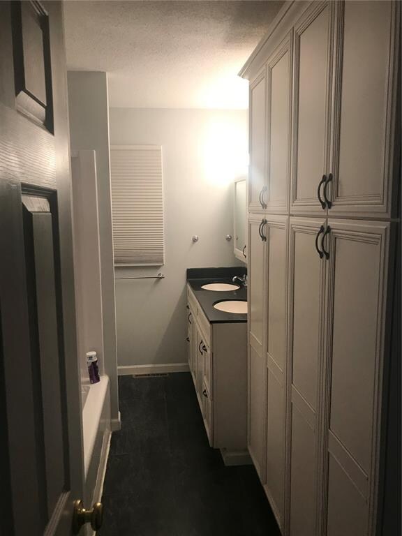 2624 24th Ave SE, Cedar Rapids, IA 52403 - photo 6