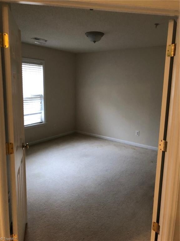 732 Ivy Glen Dr unit 732, Winston Salem, NC 27127 - photo 5