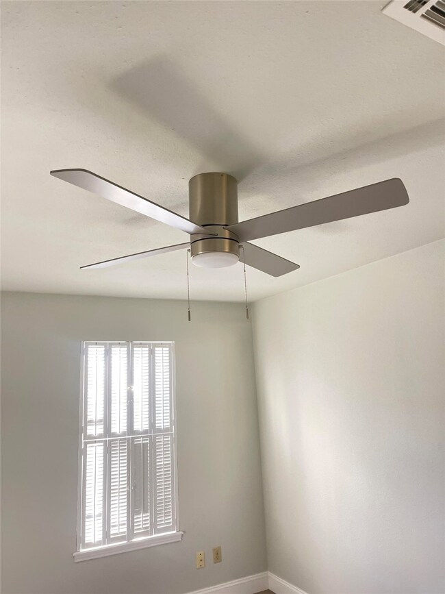 14437 Misty Meadow Ln, Houston, TX 77079 - photo 4