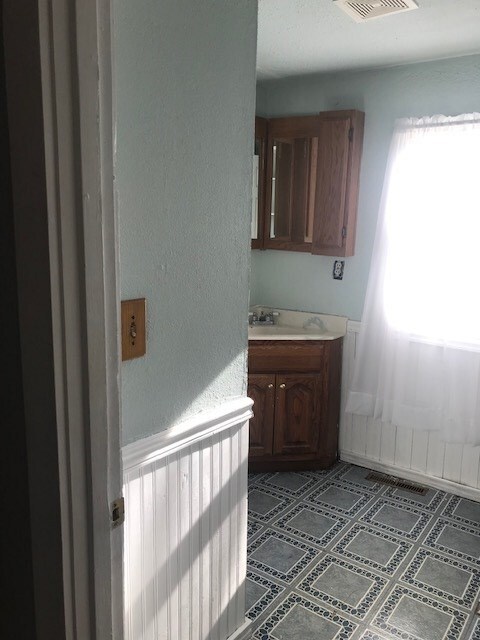 132 East St, Potosi, WI 53820 - photo 5