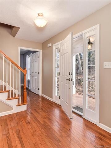 119 Forest Lake Dr, Asheville, NC 28803 - photo 4