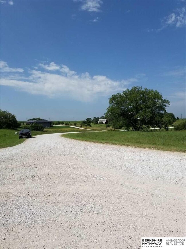 8722 Timber Ridge Ct, Firth, NE 68358 - photo 3