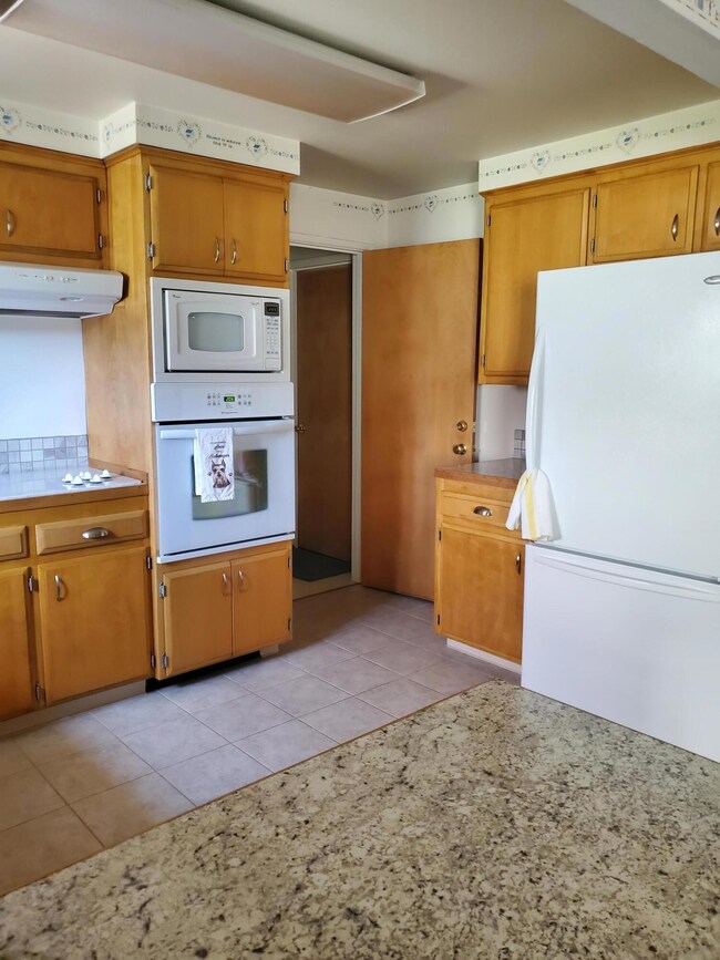 1731 SW 17th St, Redmond, OR 97756 - photo 7