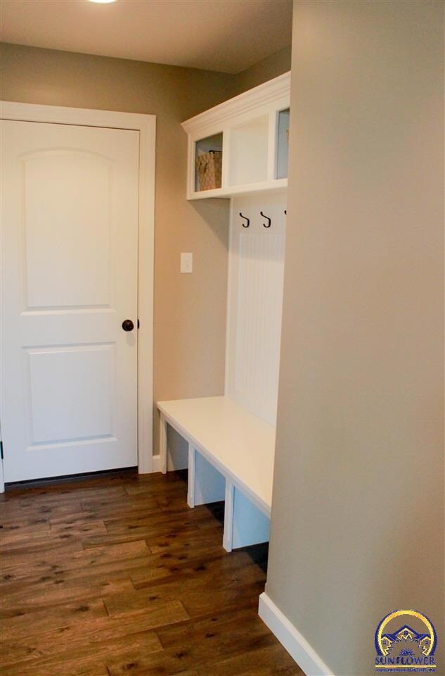 3605 NW Sterling Chase Ct, Topeka, KS 66618 - photo 6