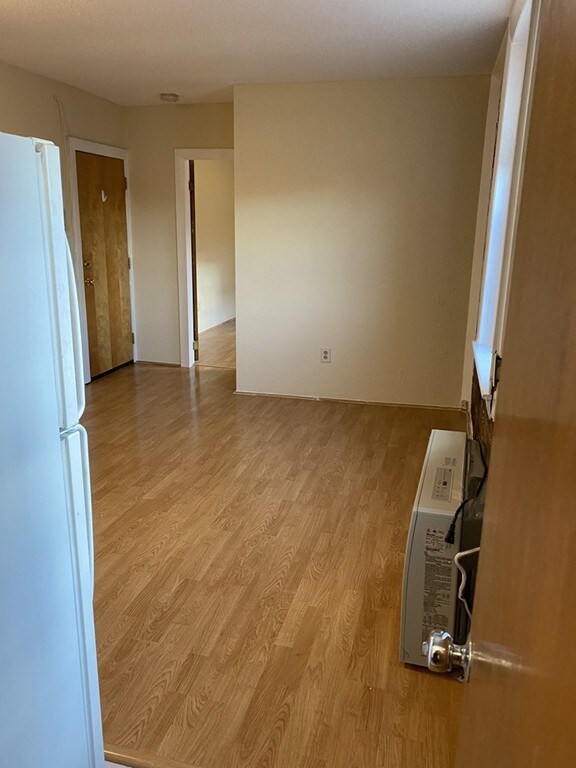 10 Henchman St unit 5M, Boston, MA 02113 - photo 2