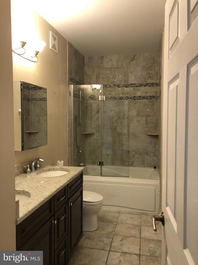 4550 Strutfield Ln unit 2417, Alexandria, VA 22311 - photo 7