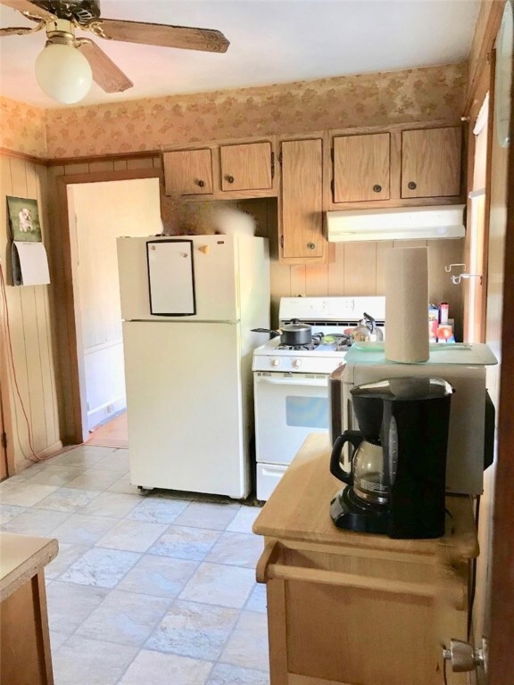 71 Pine St, Pawtucket, RI 02860 - photo 6