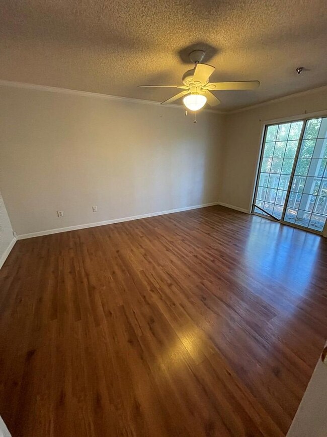 2092 S Sherwood Dr unit A8, Valdosta, GA 31602 - photo 6