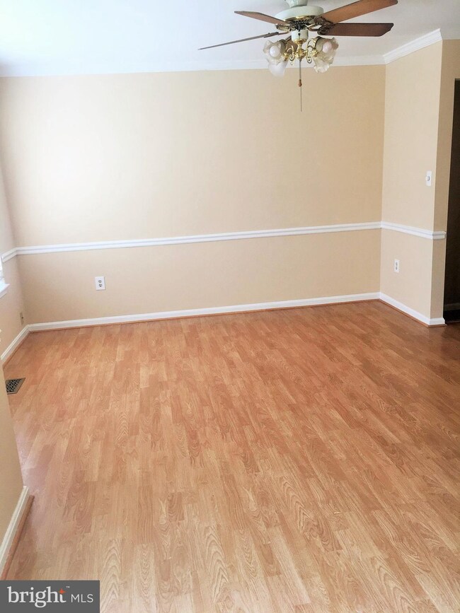 303 Knollwood Ct, Stafford, VA 22554 - photo 4