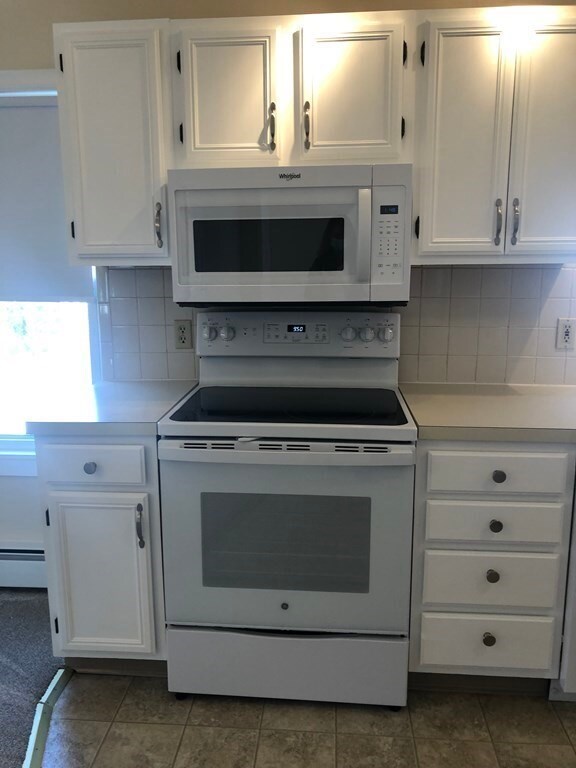 103 Lake St unit 2, Webster, MA 01570 - photo 2